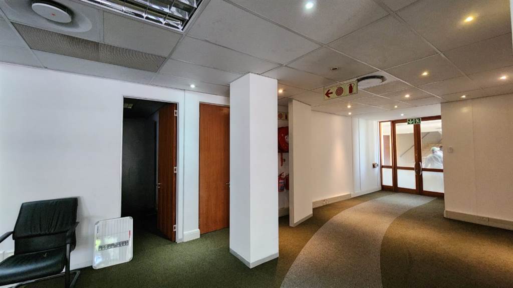 342  m² Commercial space in Centurion CBD photo number 2