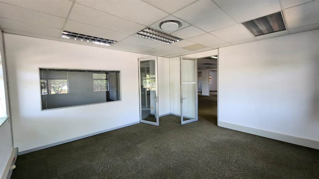 342  m² Commercial space in Centurion CBD photo number 11