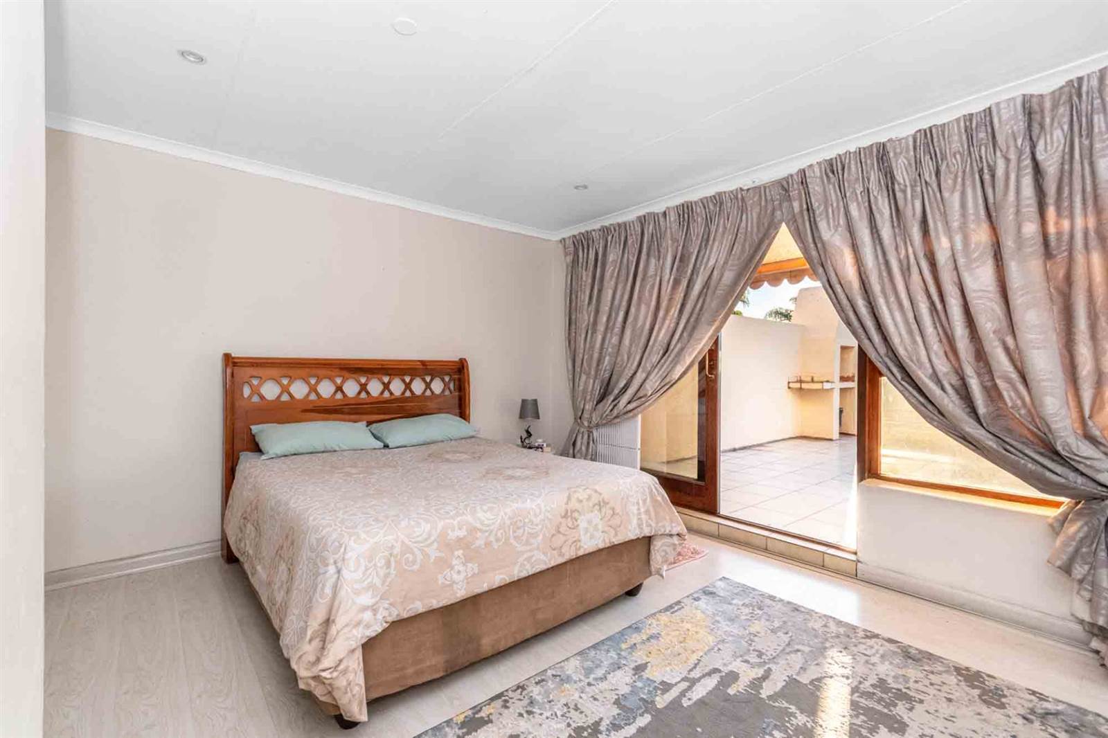 3 Bed Apartment in Kloofendal photo number 10