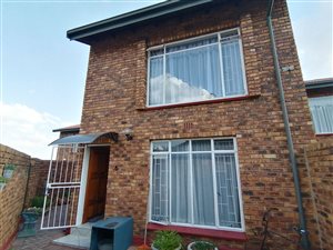 3 Bed Townhouse in Heidelberg Central