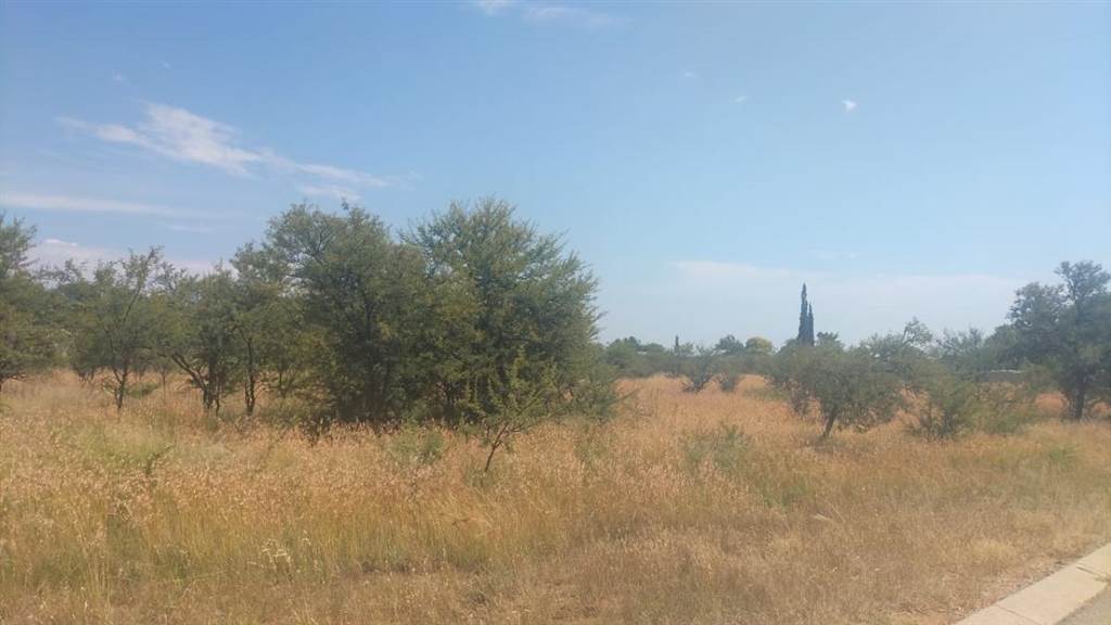2768 m² Land available in Riebeeckstad photo number 1