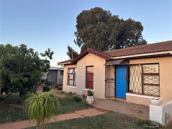 3 Bedroom House 3 Bedroom House