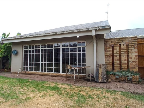 3 Bedroom Townhouse 3 Bedroom Townhouse