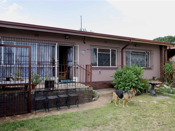 3 Bedroom House 3 Bedroom House