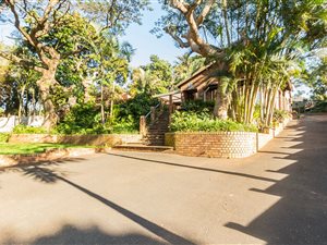 4 Bed House in Amanzimtoti