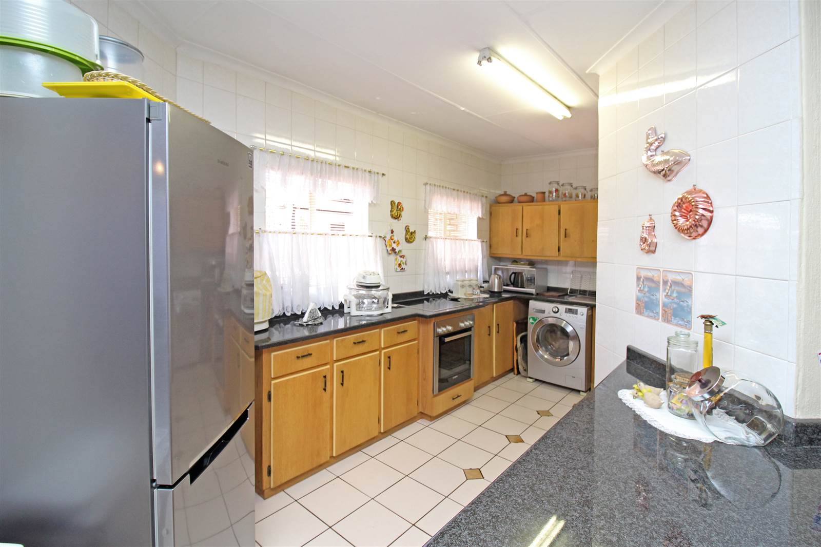 3 Bed Townhouse in Rooihuiskraal photo number 13