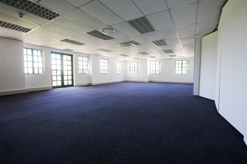 3633  m² Commercial space in Claremont photo number 12