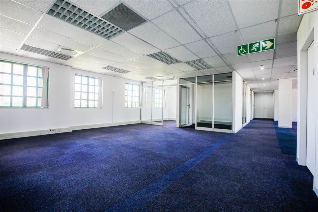 3633  m² Commercial space in Claremont photo number 10