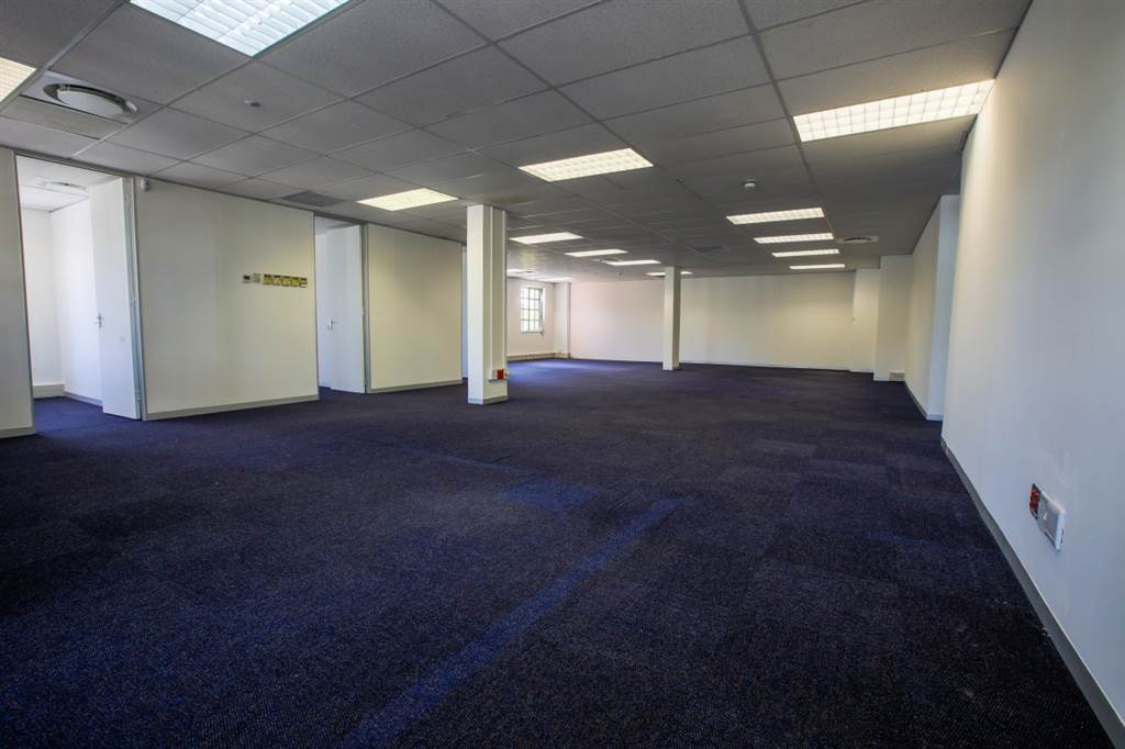 3633  m² Commercial space in Claremont photo number 11