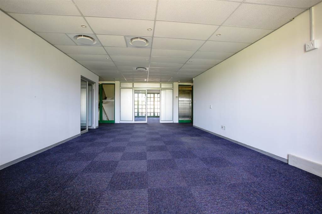 3633  m² Commercial space in Claremont photo number 7