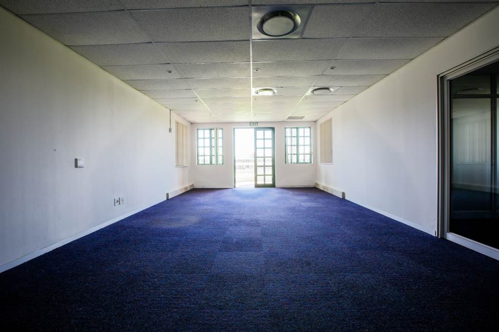 3633  m² Commercial space in Claremont photo number 6