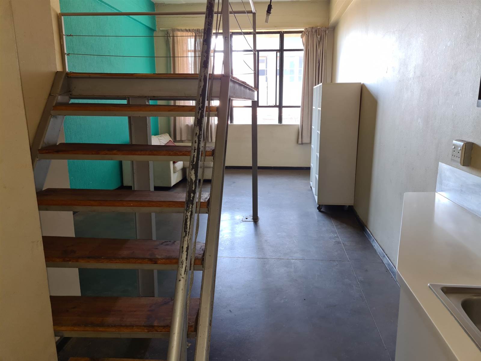1 Bed Townhouse in City & Suburban (Maboneng) photo number 2