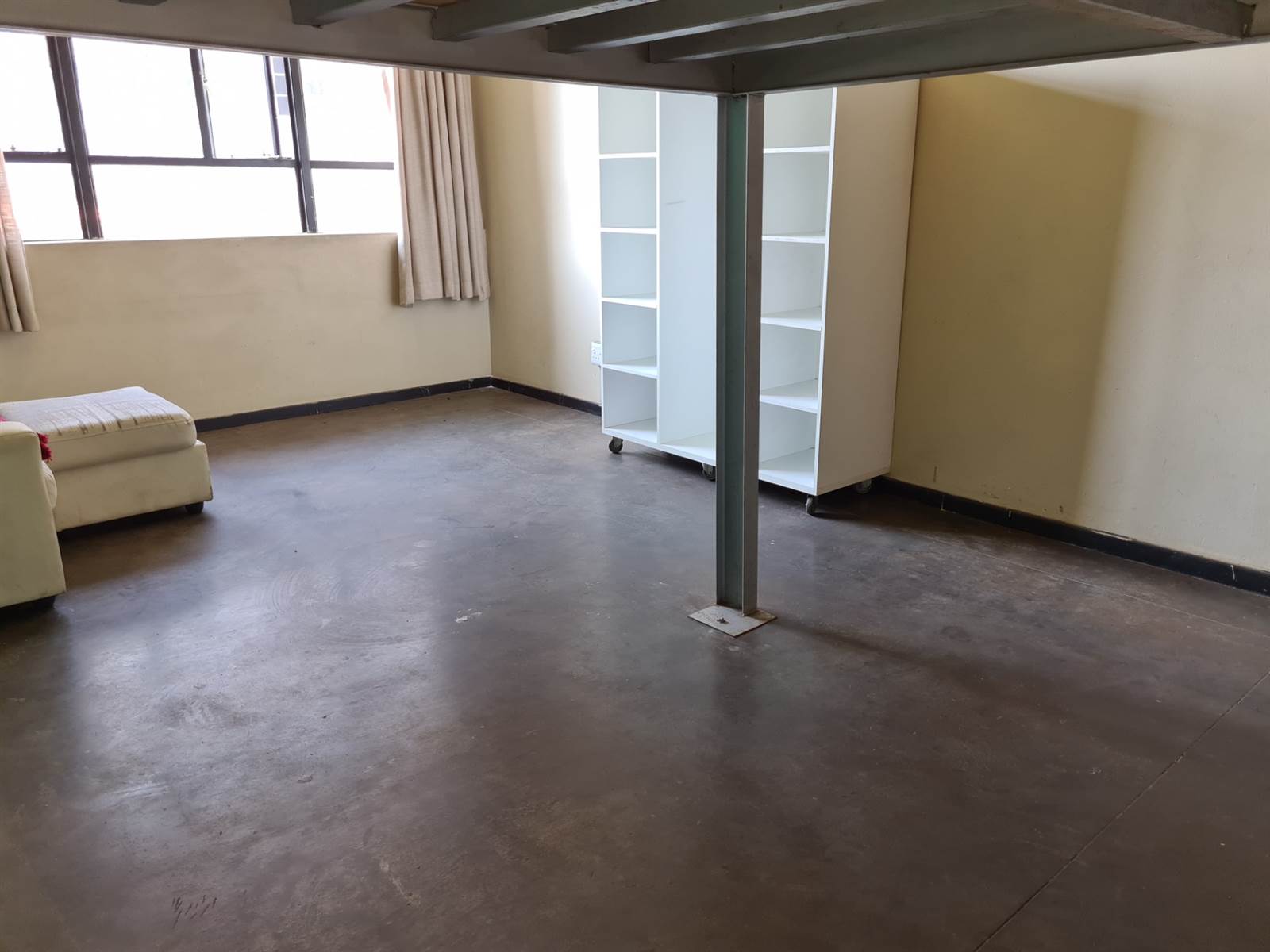 1 Bed Townhouse in City & Suburban (Maboneng) photo number 8