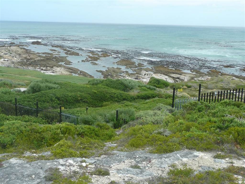 557 m² Land available in Gansbaai and surrounds photo number 7