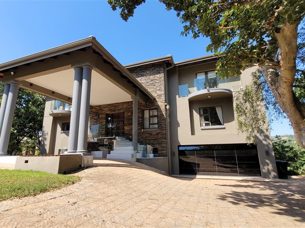 4 Bedroom House 4 Bedroom House