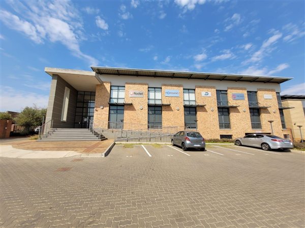 356  m² Commercial space