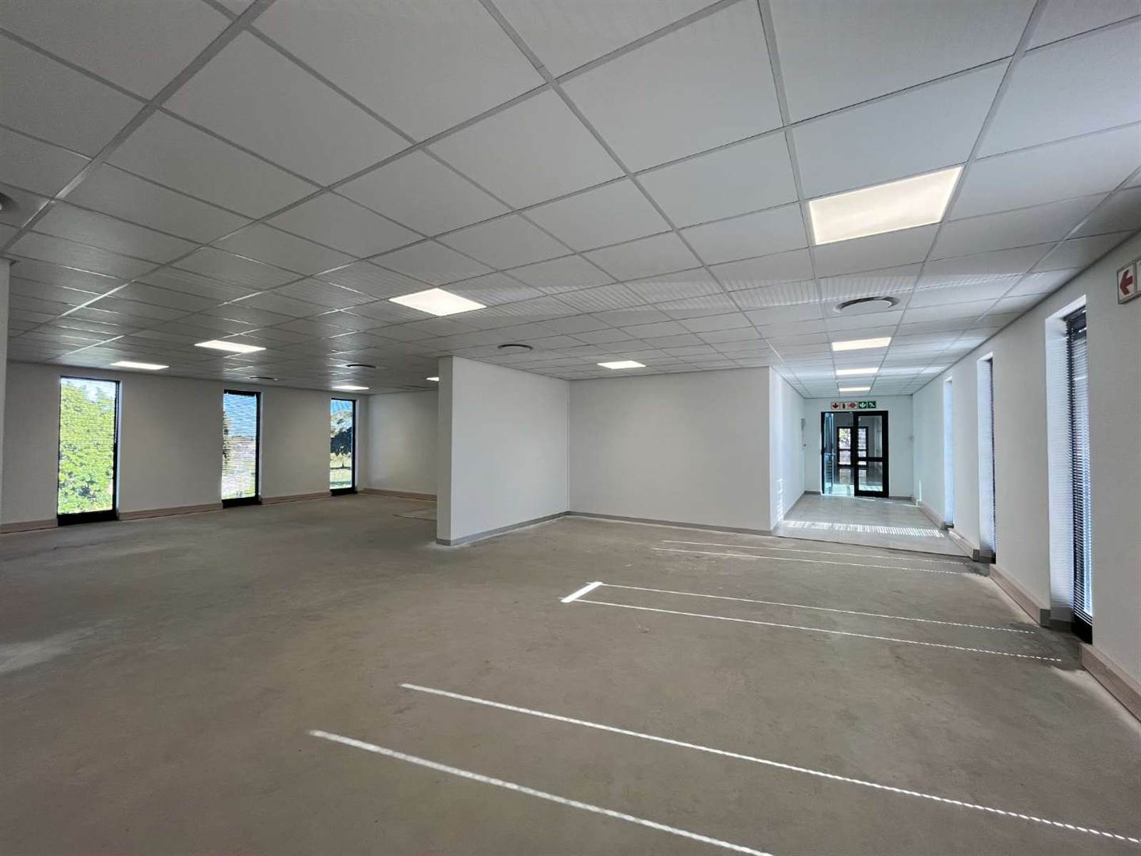 142  m² Office Space in Durbanville photo number 3