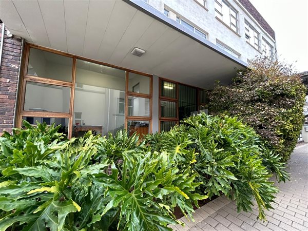 88  m² Commercial space in Northcliff