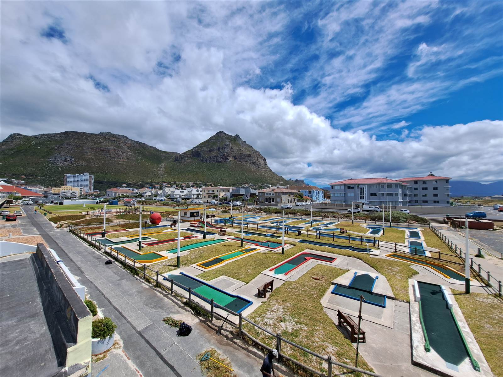 2 Bed Apartment in Muizenberg photo number 10