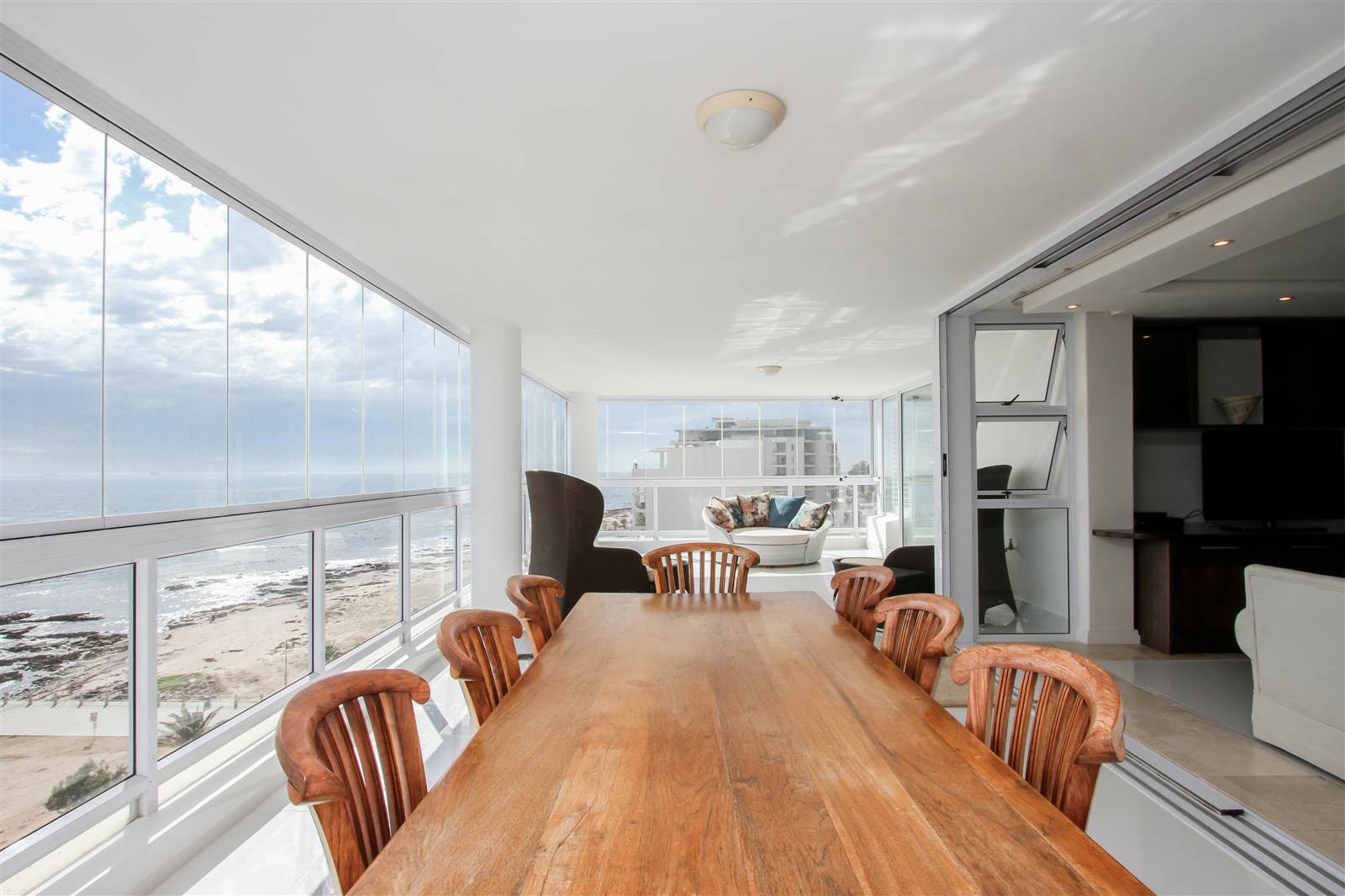 3 Bed Apartment in Mouille Point photo number 29