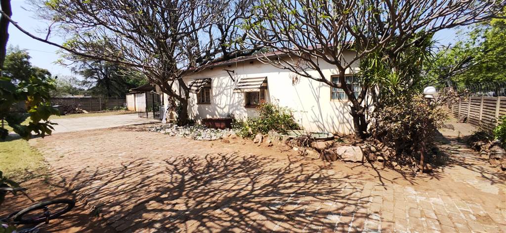 2551 m² Land available in Pretoria North photo number 6
