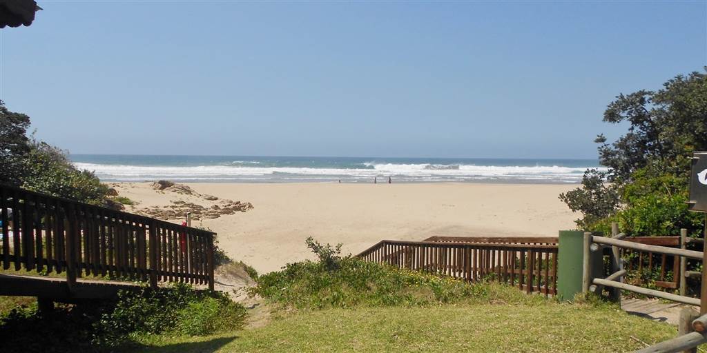 1636 m² Land available in Leisure Bay photo number 2