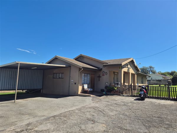 4 Bedroom House 4 Bedroom House