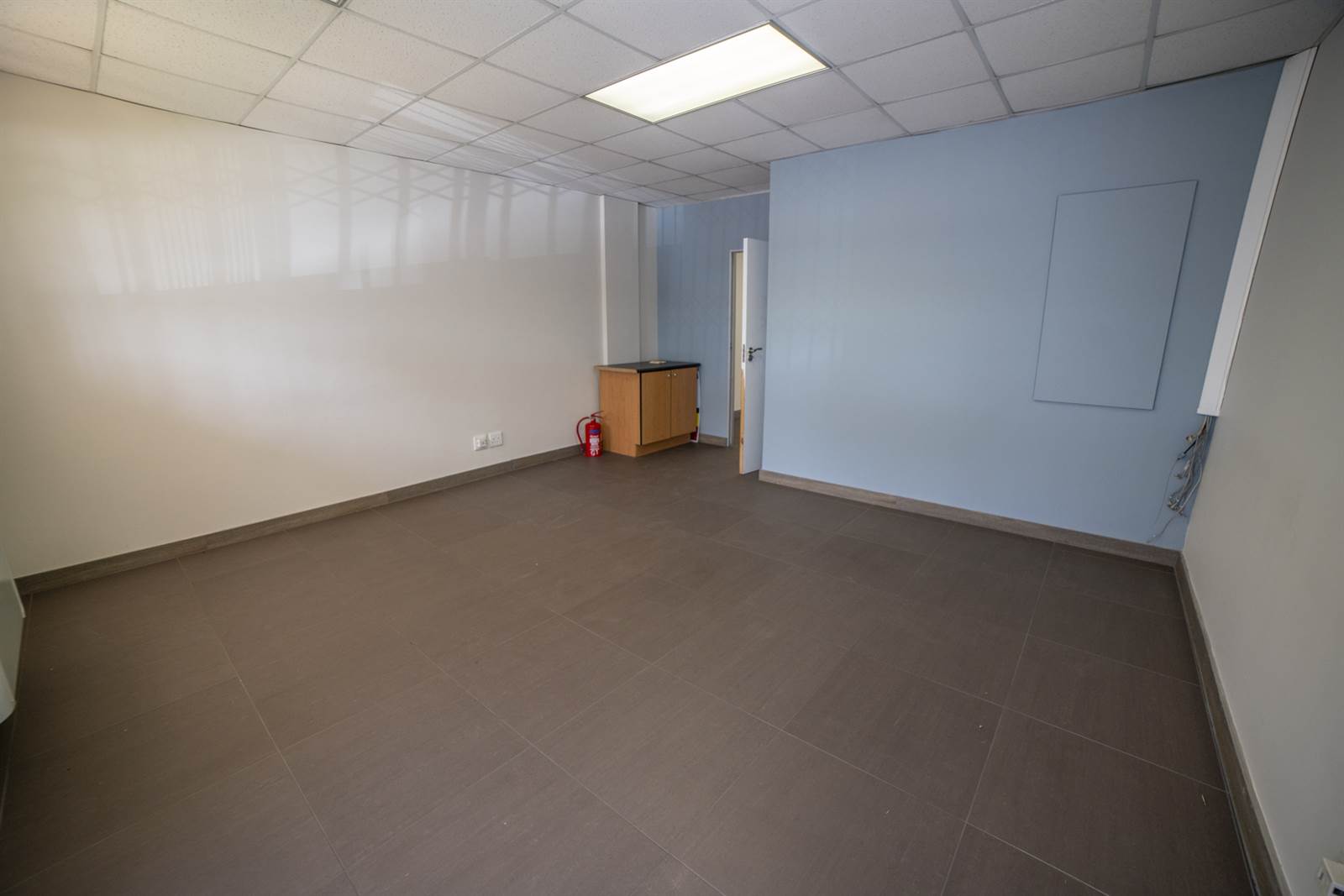 60  m² Office Space in Woodmead photo number 10