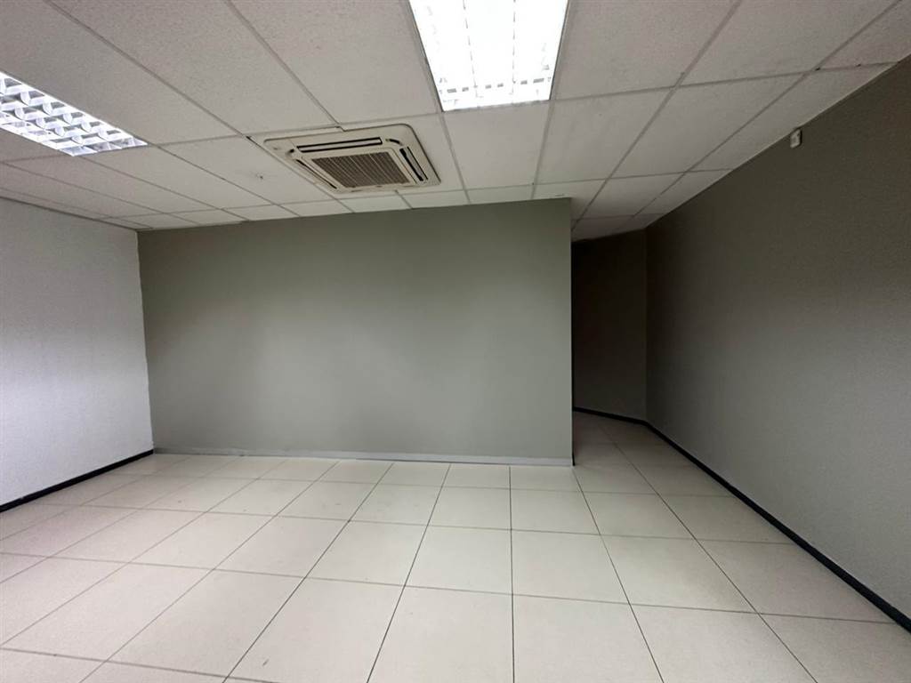 145  m² Commercial space in Meyersdal photo number 24