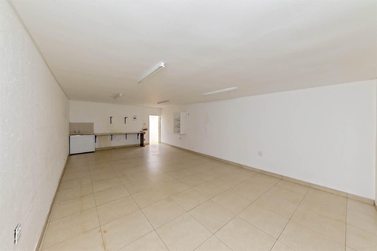 2505  m² Commercial space in Lenasia South photo number 16