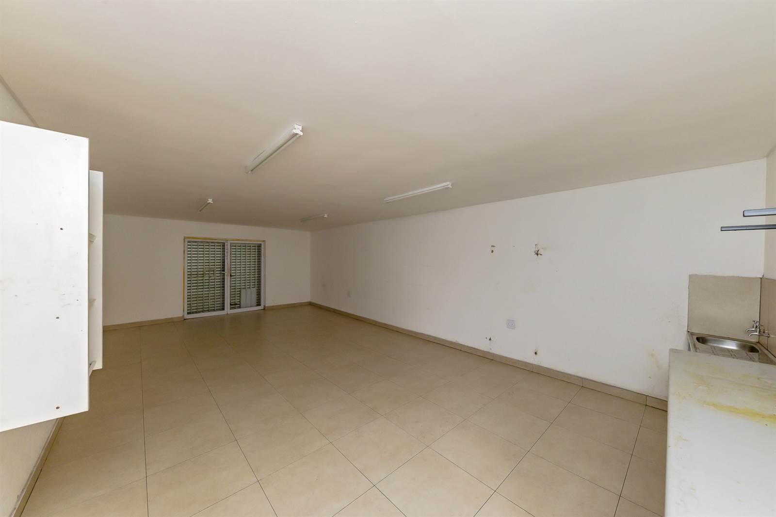 2505  m² Commercial space in Lenasia South photo number 17