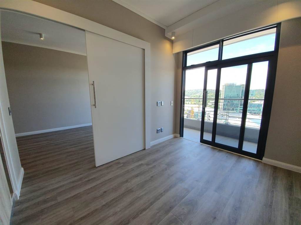1 Bed Apartment in Menlyn photo number 27