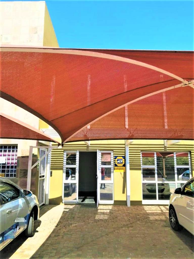 800  m² Commercial space in Rustenburg Central photo number 5