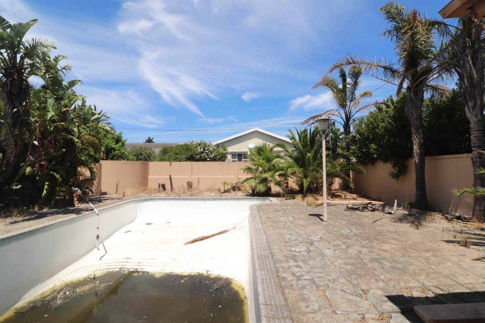 4 Bed House in Milnerton Central photo number 10