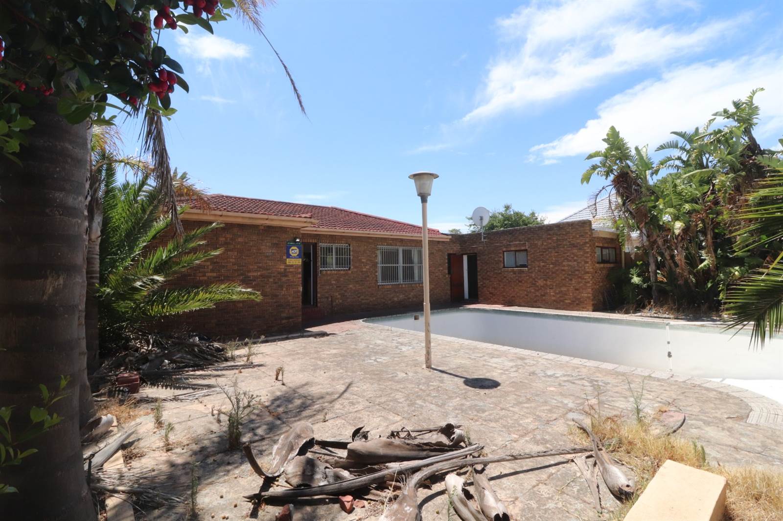 4 Bed House in Milnerton Central photo number 13