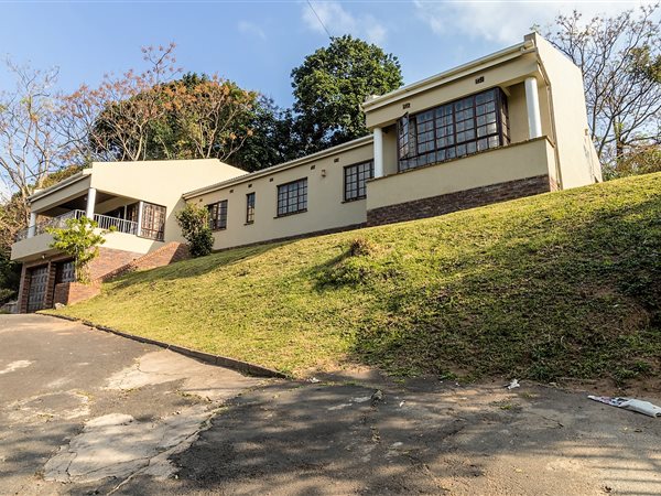 4 Bedroom House 4 Bedroom House
