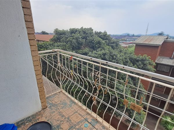 2.5 Bed Apartment in Pretoria North