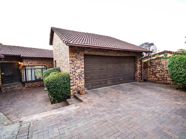 5 Bed House in Strubens Valley