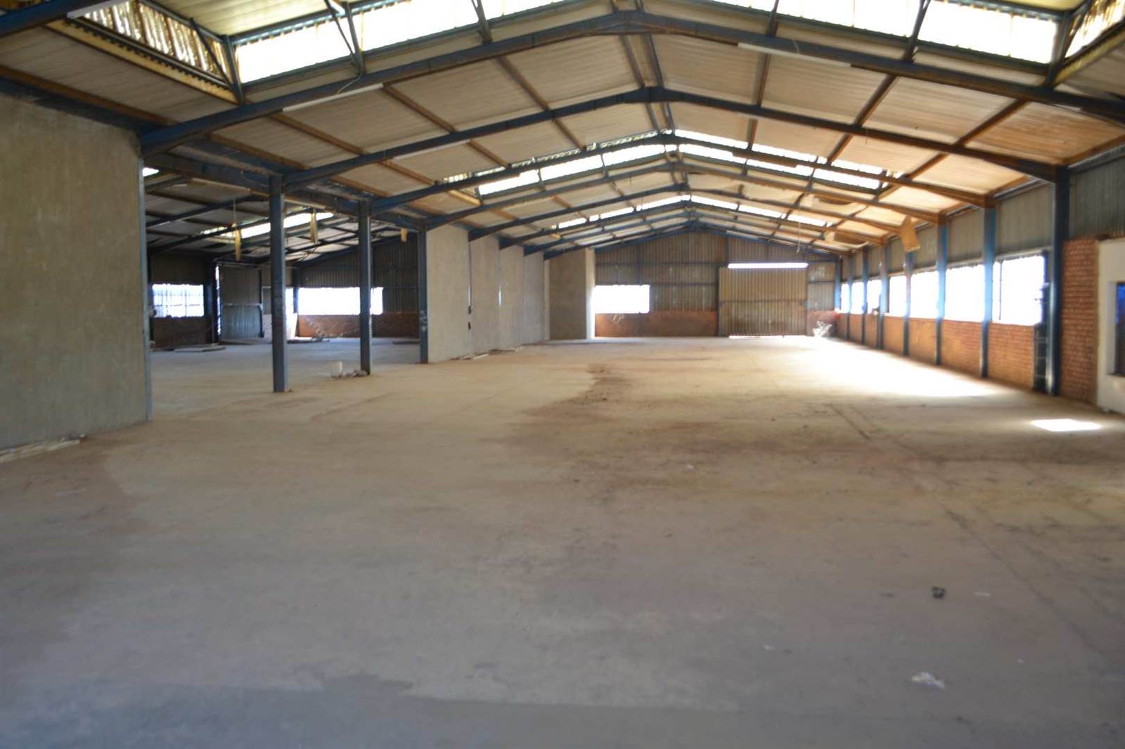 1754  m² Industrial space in Rosslyn photo number 7