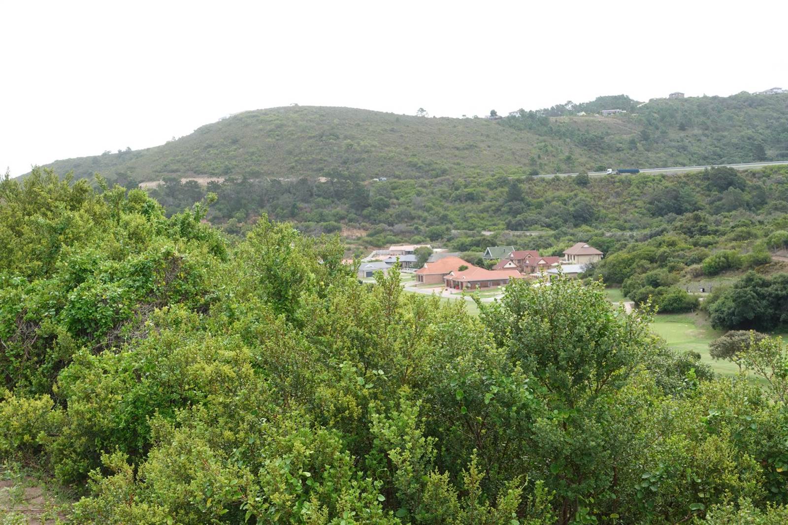 677 m² Land available in Dolphin Creek Golf Estate photo number 7
