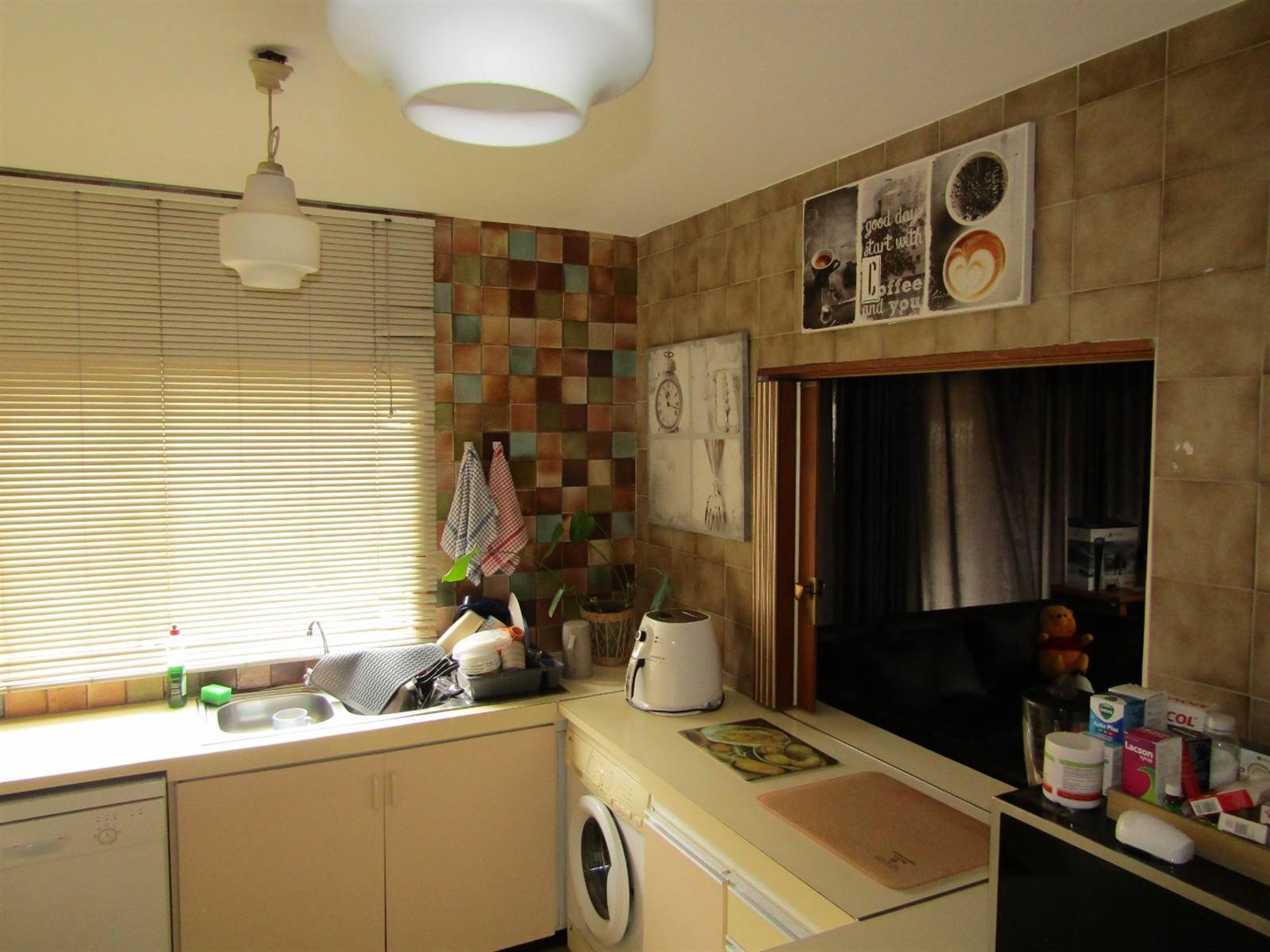 3 Bed Apartment in Pollak Park photo number 6