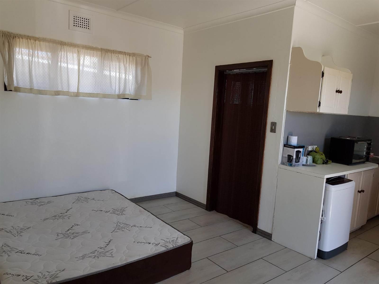 1 Bed Apartment in Shelly Beach photo number 2