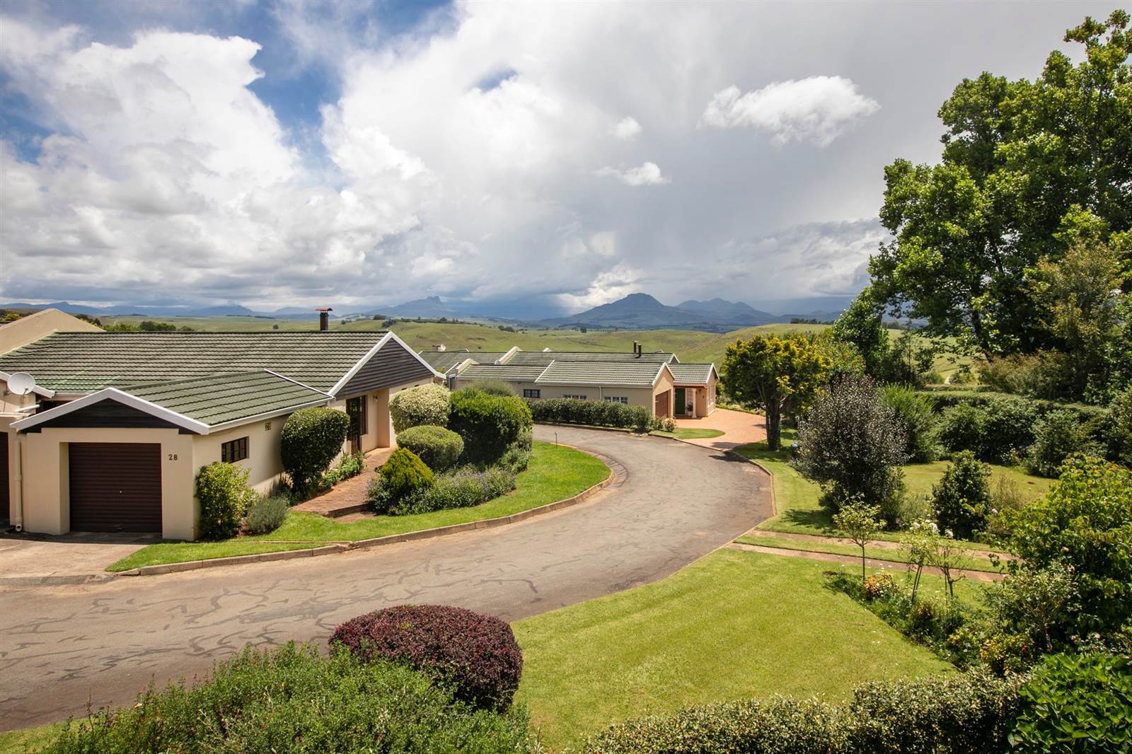 2 Bed House in Underberg photo number 2