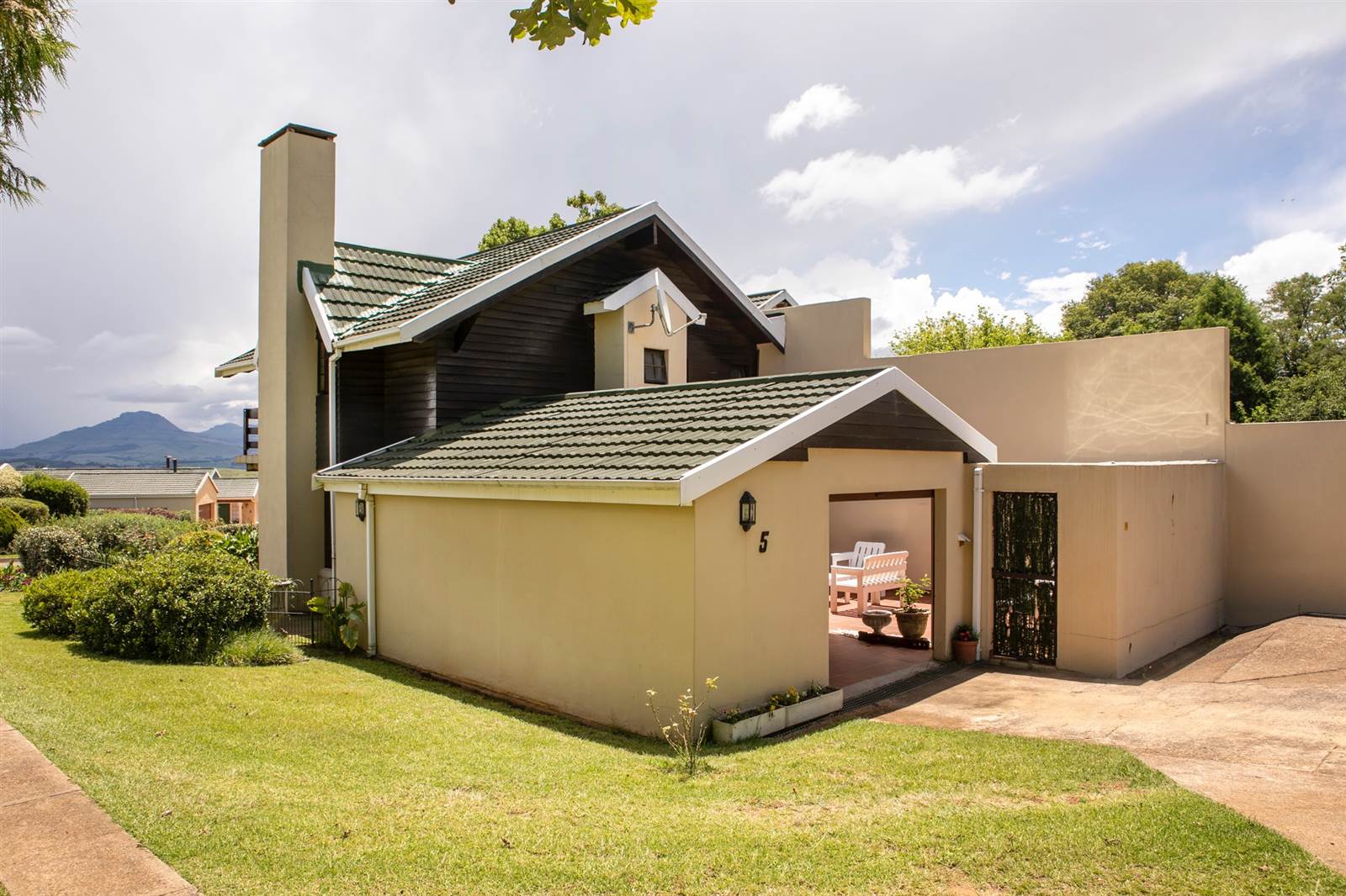 2 Bed House in Underberg photo number 22