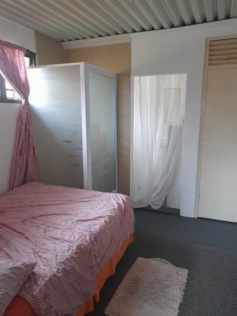 1 Bed House in Pinetown Central photo number 5