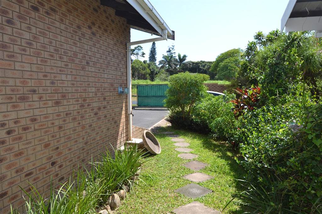3 Bed House in Manaba photo number 8