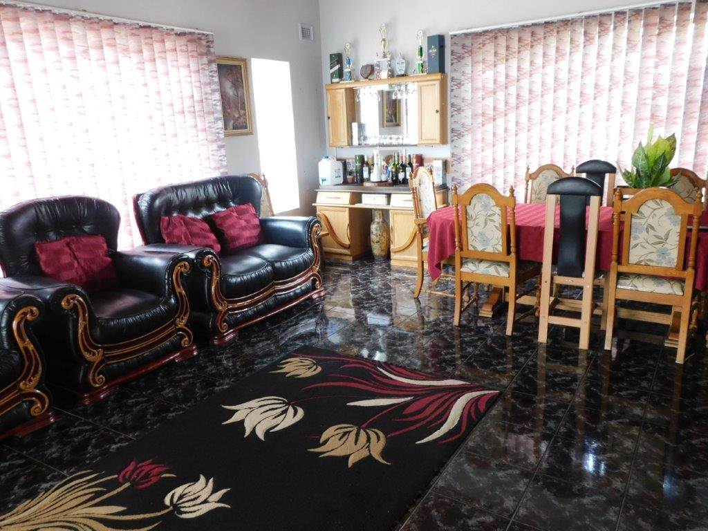 4 Bed House in Kharwastan photo number 11