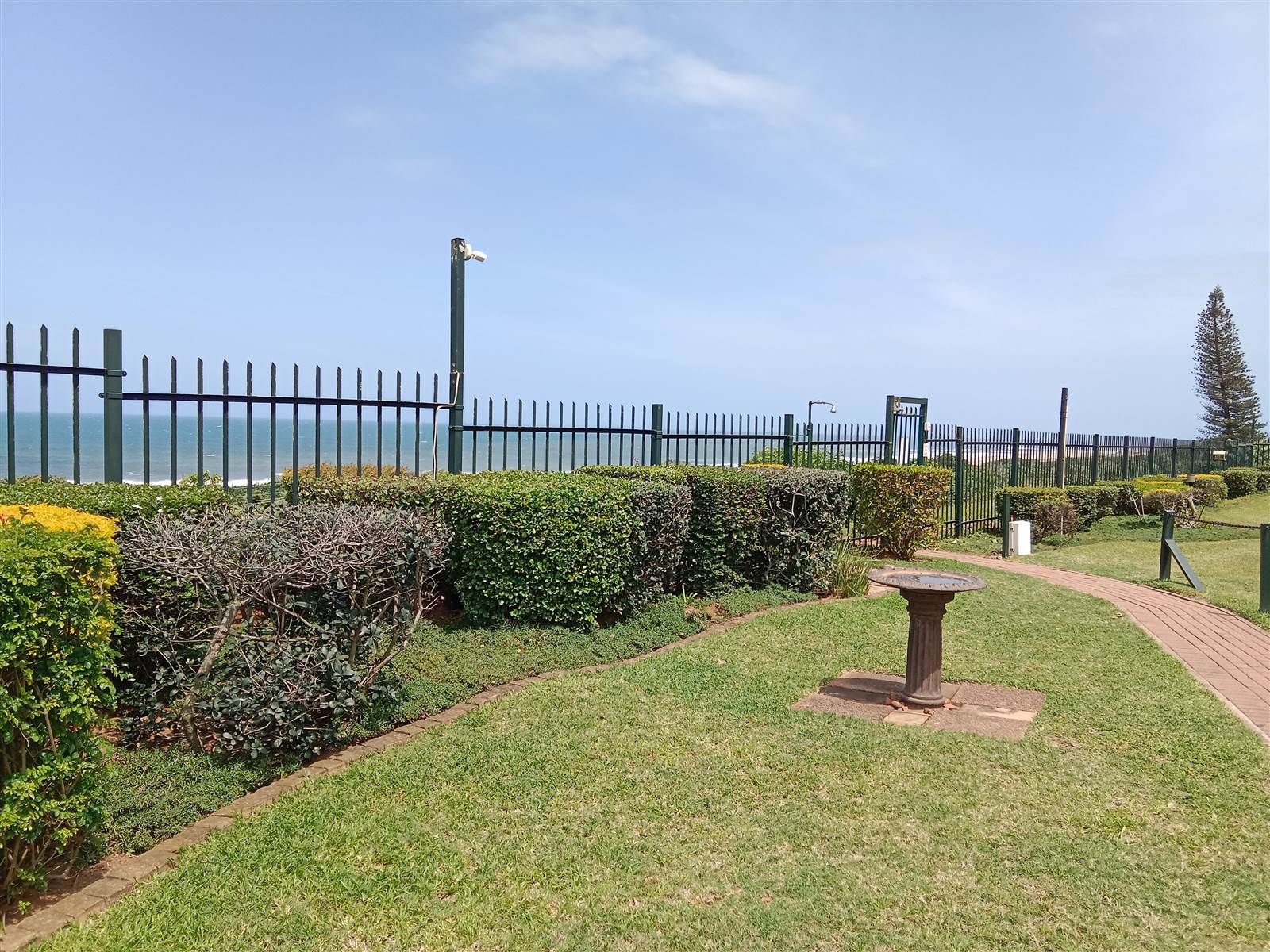 3 Bed Apartment in Illovo Beach photo number 28