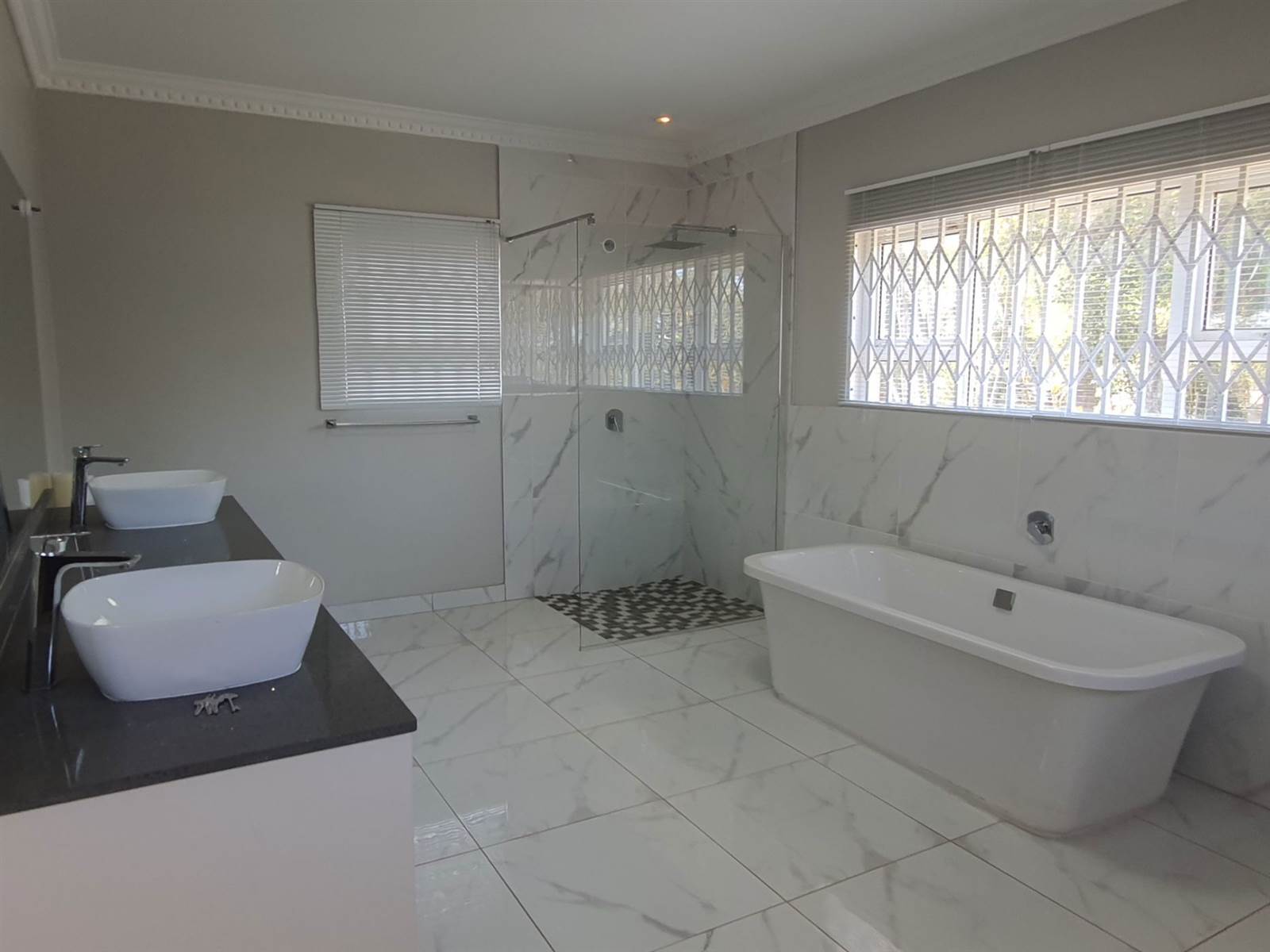 4 Bed House in Umhlanga Rocks photo number 22