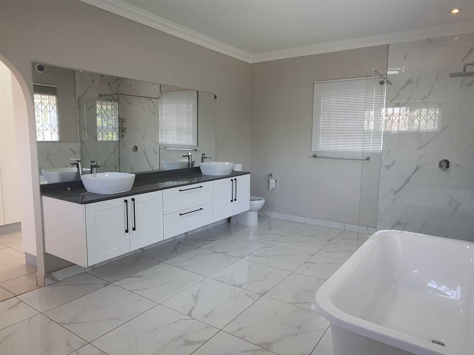 4 Bed House in Umhlanga Rocks photo number 21
